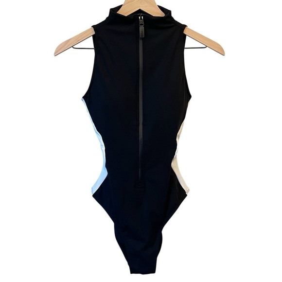TA3 Sleeveless Surfy Black and White Women's One Piece Swimsuit 🔥🔥🔥 - Picture 10 of 13